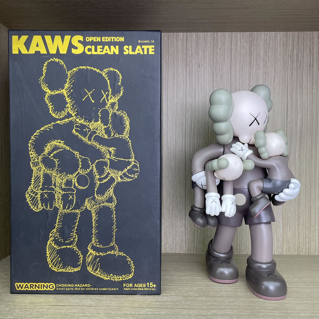 Kaws Clean Slate Figure (7) - newkick.org